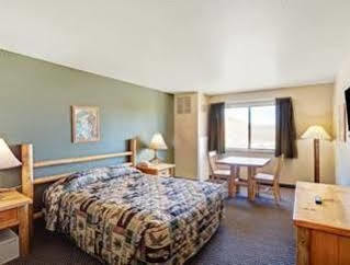 ซูเปอร์ 8 บาย วินด์แฮม การ์ดเนอร์วิลล์ โทแปซ เลก Hotel Topaz Lake ภายนอก รูปภาพ